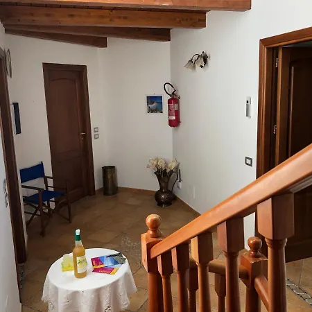 Crystal أَجيرولا