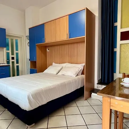 Crystal أَجيرولا